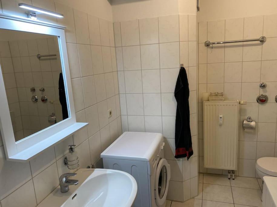4 Zimmer Wohnung Mit 6 Betten Nahe Hamburg Glinde  Exterior photo