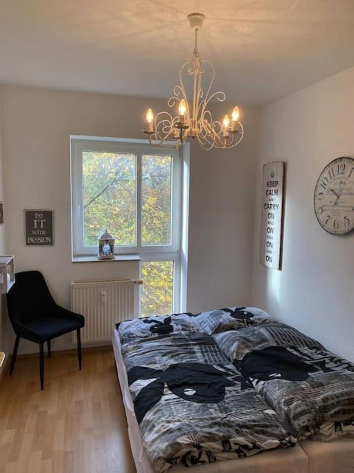 4 Zimmer Wohnung Mit 6 Betten Nahe Hamburg Glinde  Exterior photo